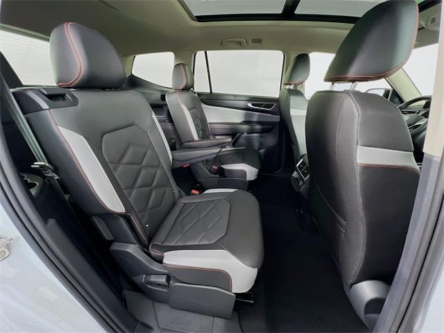 new 2025 Volkswagen Atlas car, priced at $50,389
