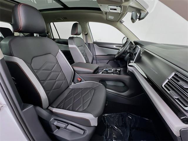 new 2025 Volkswagen Atlas car, priced at $50,389