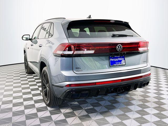 new 2025 Volkswagen Atlas Cross Sport car, priced at $52,006