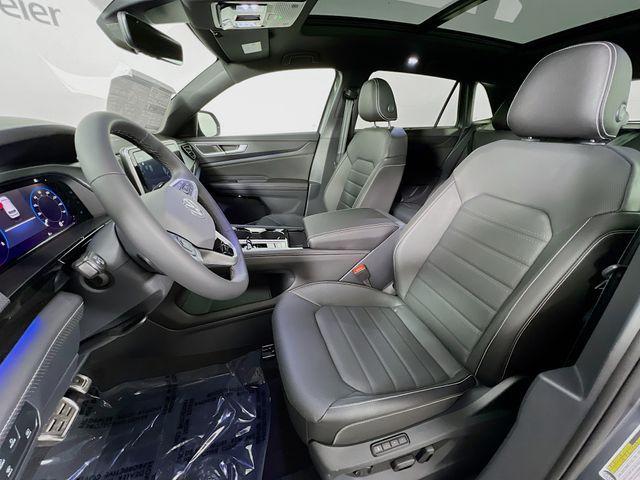 new 2025 Volkswagen Atlas Cross Sport car, priced at $52,006