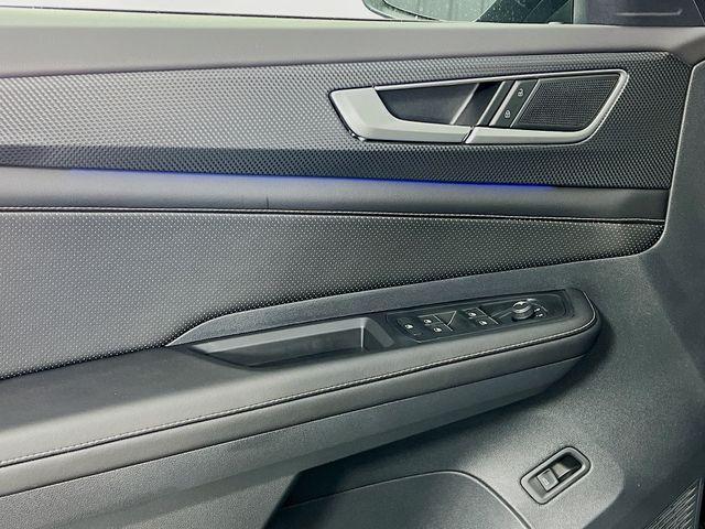 new 2025 Volkswagen Atlas Cross Sport car, priced at $52,006