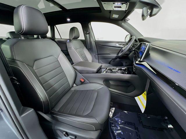 new 2025 Volkswagen Atlas Cross Sport car, priced at $52,006