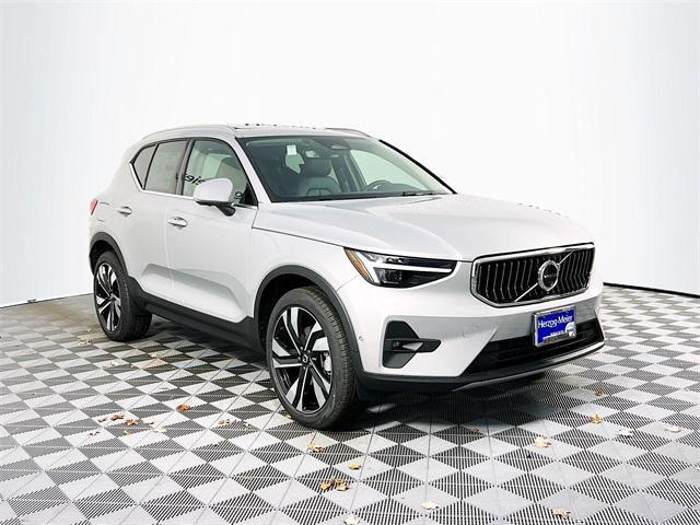 new 2024 Volvo XC40 car, priced at $50,600