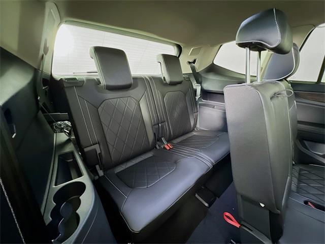 new 2025 Volkswagen Atlas car, priced at $56,699