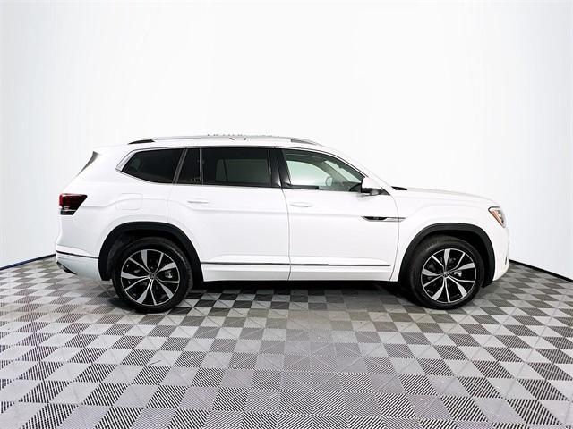 new 2025 Volkswagen Atlas car, priced at $56,699