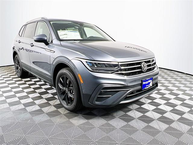 new 2024 Volkswagen Tiguan car, priced at $35,021