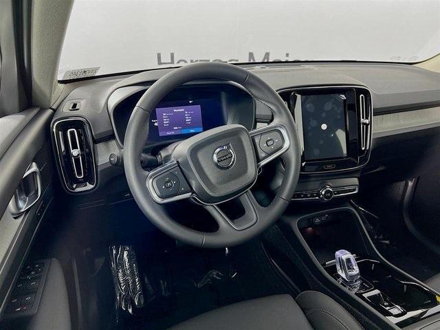 new 2024 Volvo XC40 car, priced at $51,005