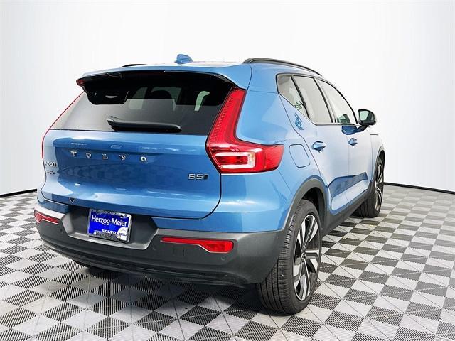 new 2024 Volvo XC40 car, priced at $52,410