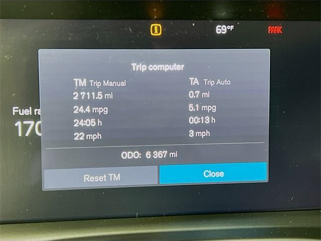 new 2024 Volvo XC40 car, priced at $52,180