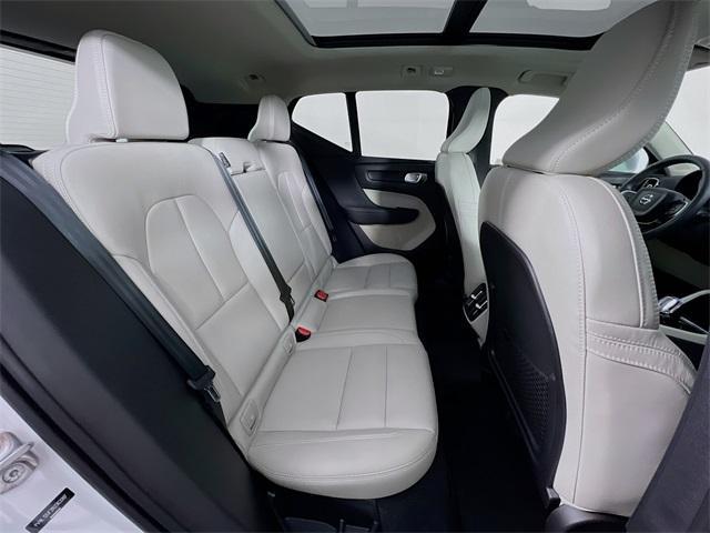 new 2024 Volvo XC40 car, priced at $52,180