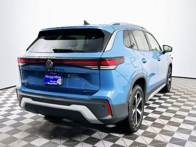 new 2025 Volkswagen Tiguan car, priced at $38,032