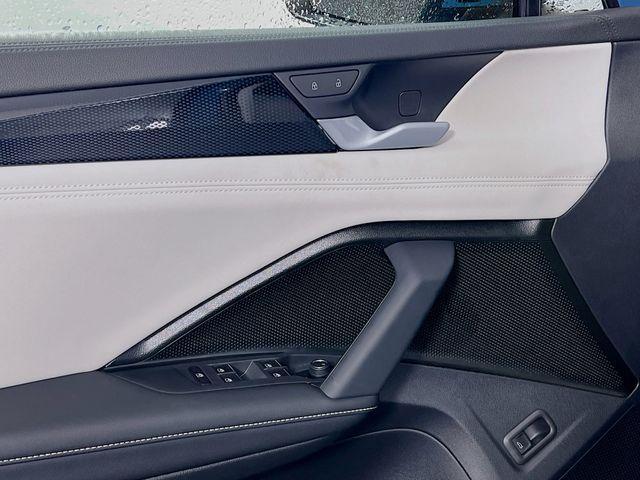 new 2025 Volkswagen Tiguan car, priced at $38,032