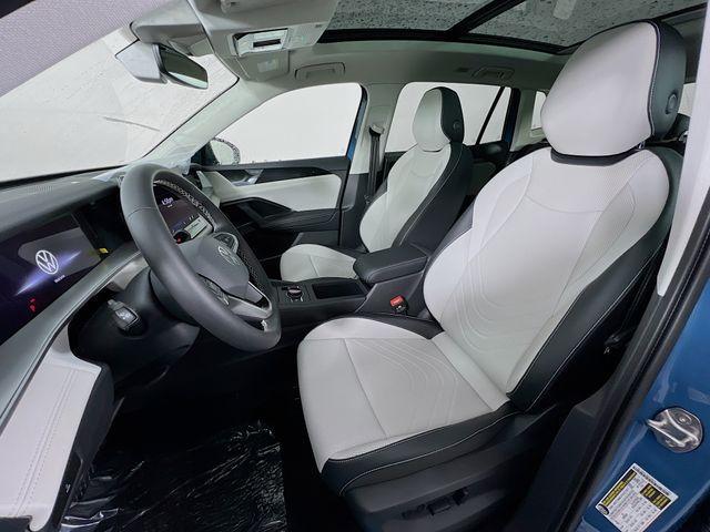 new 2025 Volkswagen Tiguan car, priced at $38,032