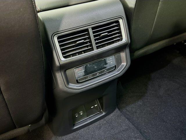 new 2026 Volkswagen Atlas car, priced at $51,243