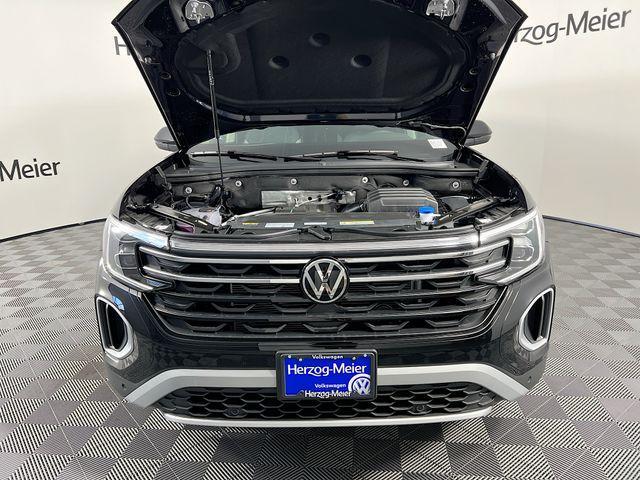 new 2026 Volkswagen Atlas car, priced at $51,243