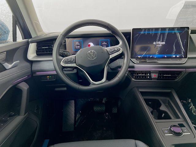 new 2025 Volkswagen Tiguan car, priced at $38,032