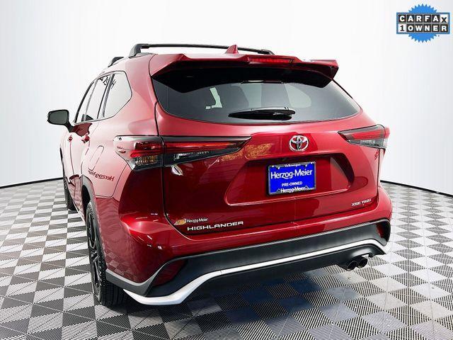 used 2024 Toyota Highlander car, priced at $41,488