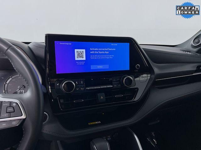 used 2024 Toyota Highlander car, priced at $41,488