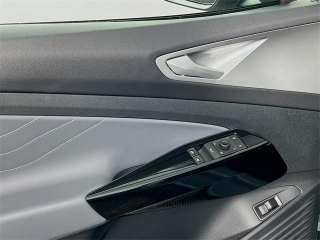 new 2025 Volkswagen ID.4 car, priced at $59,376