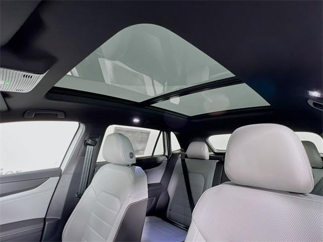 new 2025 Volkswagen Atlas Cross Sport car, priced at $52,461