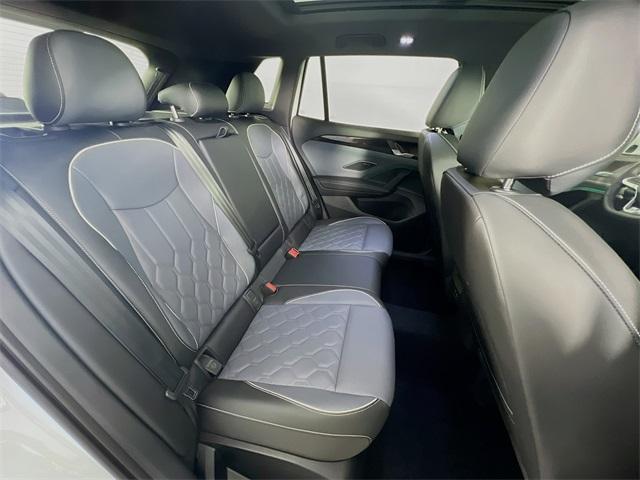 new 2025 Volkswagen Tiguan car, priced at $42,619