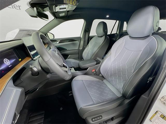 new 2025 Volkswagen Tiguan car, priced at $42,619