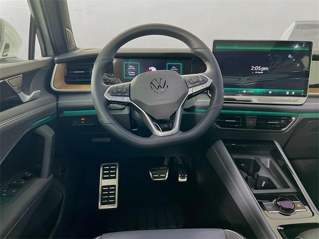 new 2025 Volkswagen Tiguan car, priced at $42,619