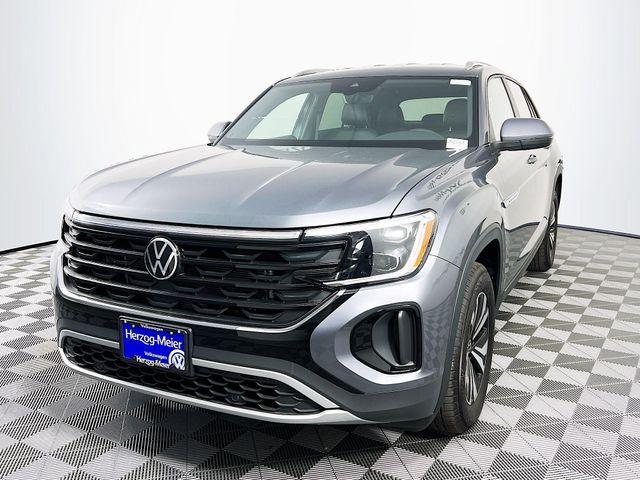 new 2025 Volkswagen Atlas Cross Sport car, priced at $40,811