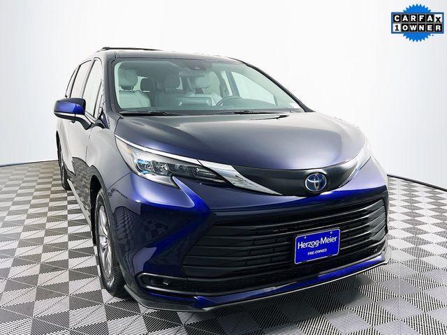 used 2024 Toyota Sienna car, priced at $42,888