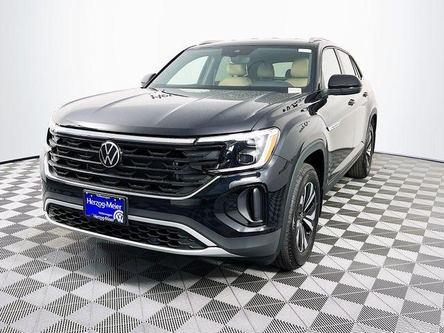 new 2025 Volkswagen Atlas Cross Sport car, priced at $41,955