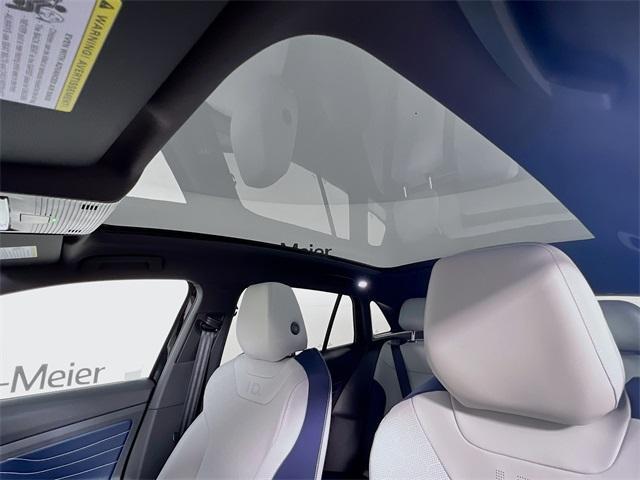 new 2025 Volkswagen ID.4 car, priced at $59,891