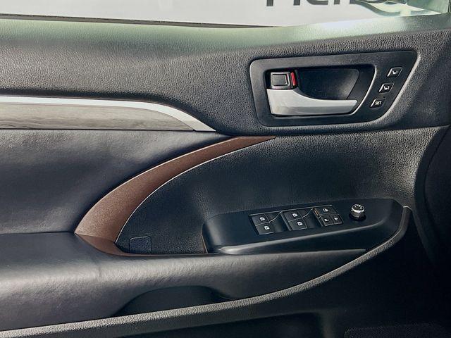 used 2018 Toyota Highlander car, priced at $22,488