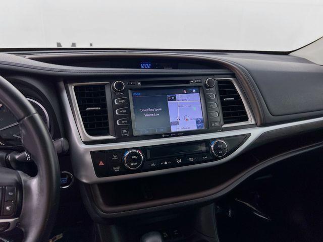used 2018 Toyota Highlander car, priced at $22,488