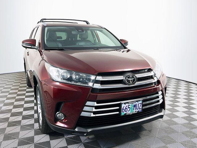 used 2018 Toyota Highlander car, priced at $22,488