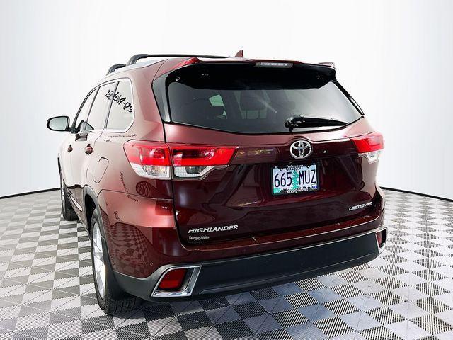 used 2018 Toyota Highlander car, priced at $22,488
