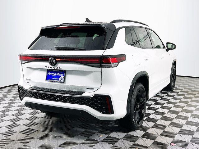 new 2025 Volkswagen Tiguan car, priced at $40,276