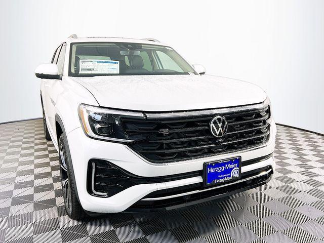 new 2025 Volkswagen Atlas car, priced at $56,699