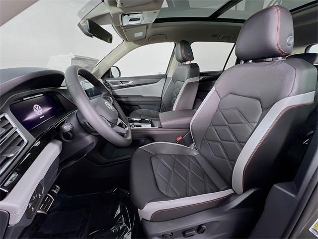 new 2025 Volkswagen Atlas car, priced at $49,606