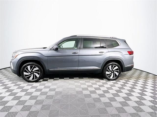 new 2025 Volkswagen Atlas car, priced at $51,239