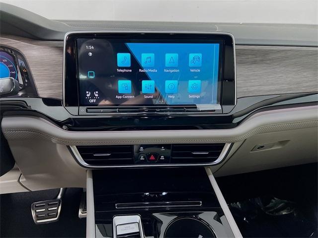 new 2025 Volkswagen Atlas car, priced at $57,254