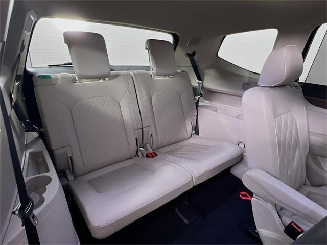 new 2025 Volkswagen Atlas car, priced at $57,254