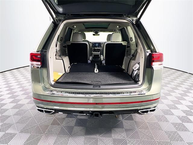 new 2025 Volkswagen Atlas car, priced at $57,254