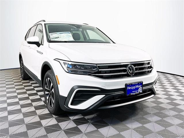 new 2024 Volkswagen Tiguan car, priced at $32,508