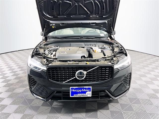 new 2025 Volvo XC60 Plug-In Hybrid car, priced at $68,420