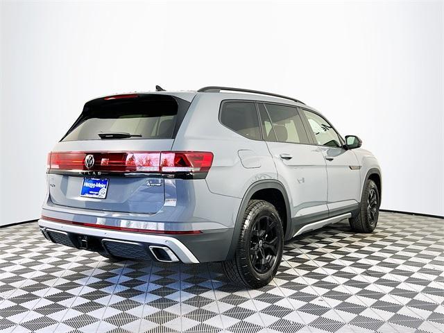 new 2024 Volkswagen Atlas car, priced at $53,563