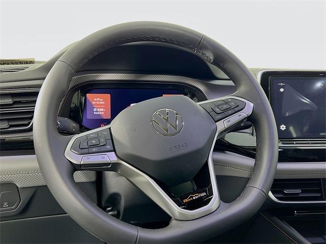 new 2024 Volkswagen Atlas car, priced at $53,563