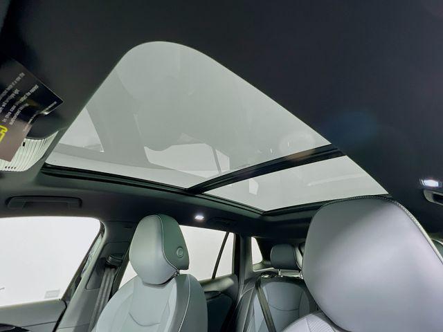 new 2025 Volkswagen Tiguan car, priced at $40,117