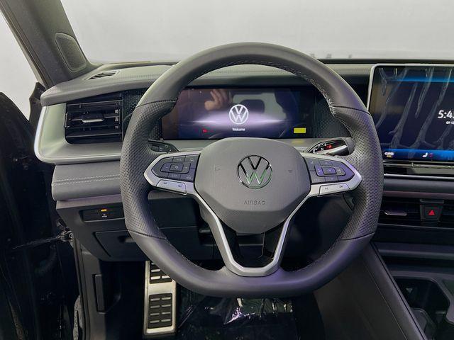new 2025 Volkswagen Tiguan car, priced at $40,117