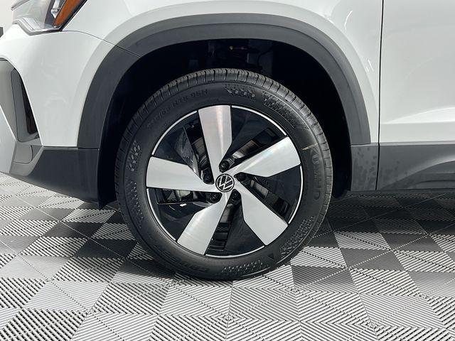 new 2025 Volkswagen Taos car, priced at $28,416