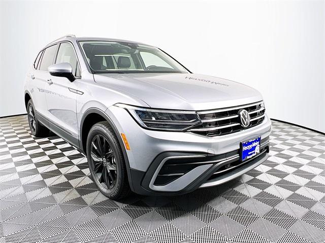 new 2024 Volkswagen Tiguan car, priced at $35,021